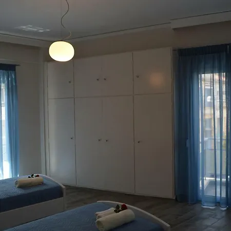 Botonis Bright Spacious شقة *