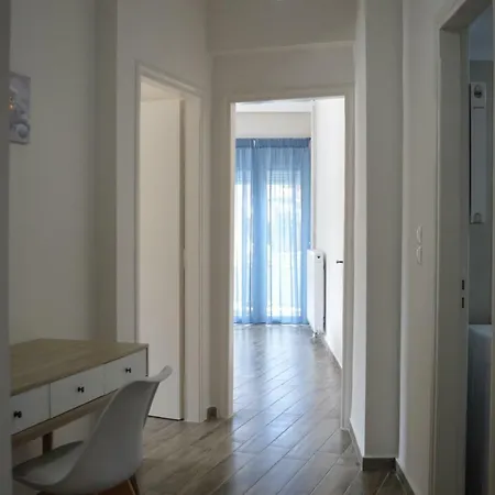 Botonis Bright Spacious *