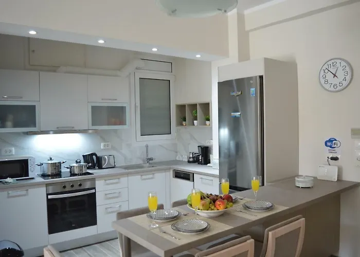 Botonis Bright Spacious Chania (Crete)