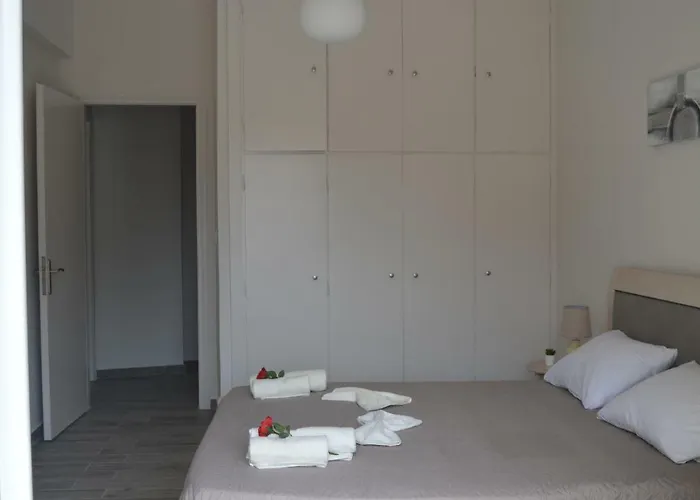 Botonis Bright Spacious Apartment *