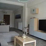 Botonis Bright Spacious * 하니아