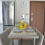 아파트 Botonis Bright Spacious 하니아