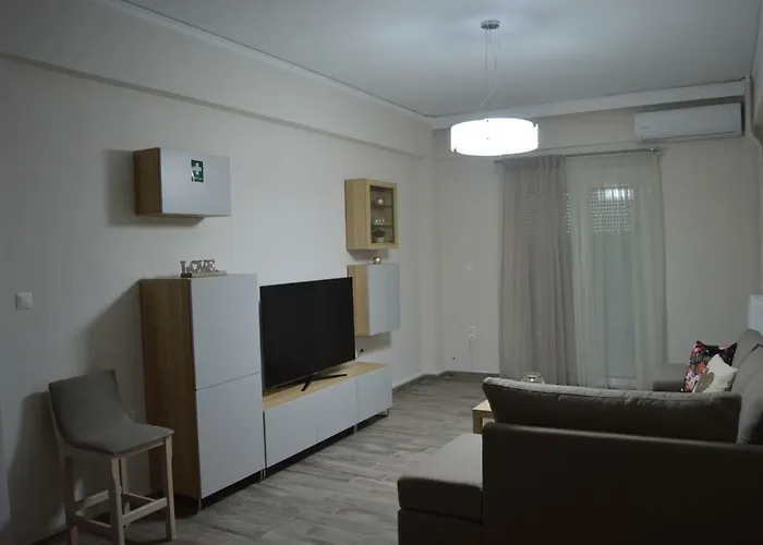 Botonis Bright Spacious * ハニア